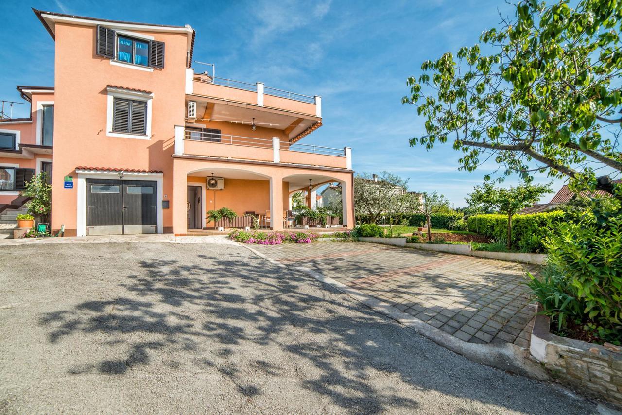 Apartments Marija 821 Pola Esterno foto