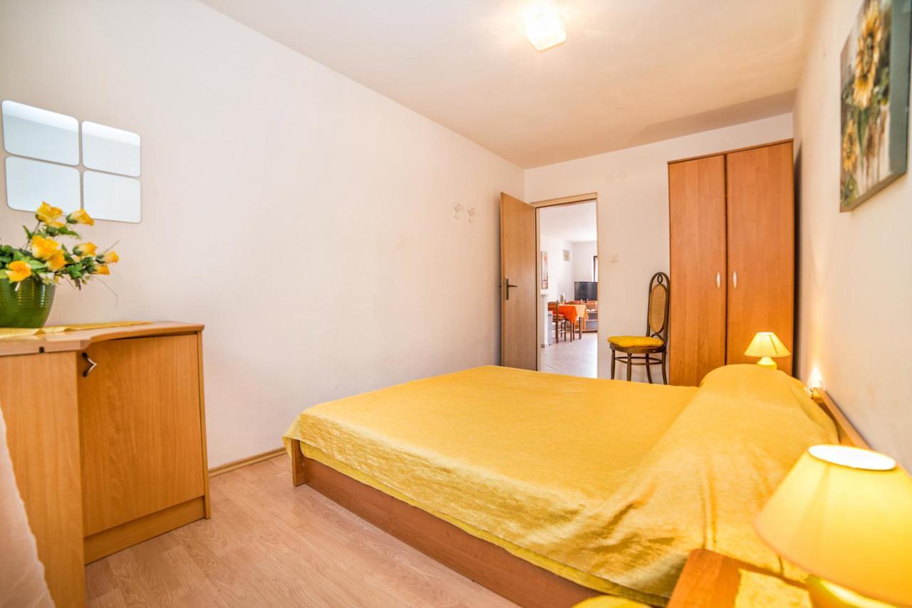 Apartments Marija 821 Pola Esterno foto